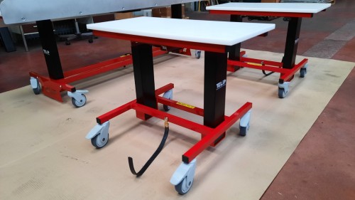 Table ergonomique &eacute;lectrique mobile - 70 kg / 125 kg / 250 kg
